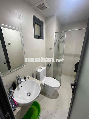 13.03 cho thuê view sông, nội thất cơ bản nhà mới nhận còn rất mới