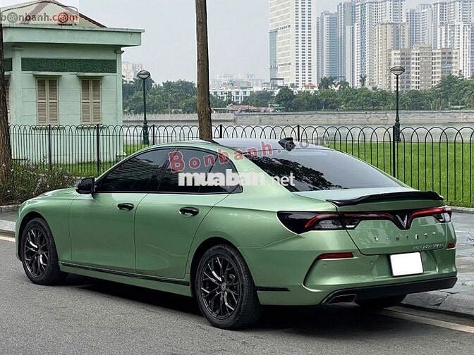 VinFast Lux A 2.0 2.0 AT 2021 - 518 Triệu
