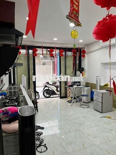 Nhà nguyên căn Nguyễn Đình Chiểu 4x11m hẻm thông CMT8 vị trí đẹp