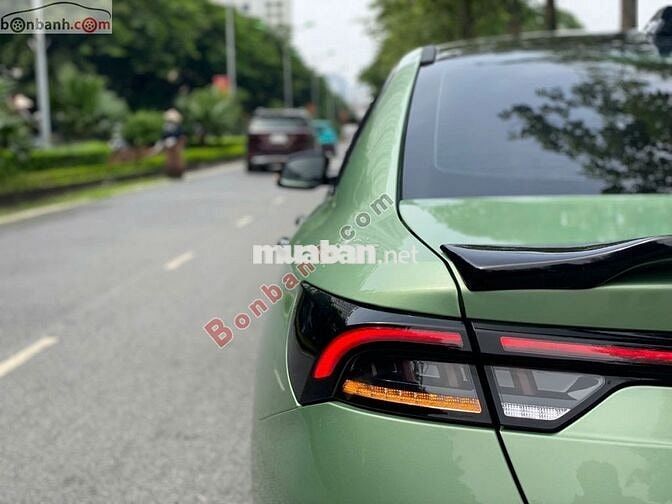 VinFast Lux A 2.0 2.0 AT 2021 - 518 Triệu