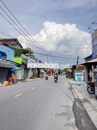 Bán gấp đất mặt tiền đường nhựa khu dân cư