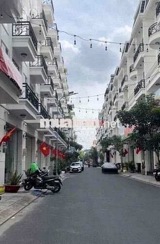 SIÊU HOT NHÀ MỚI TRẮNG TINH LUNG LINH - CÓ THANG MÁY - 6 PHÒNG - 7 WC