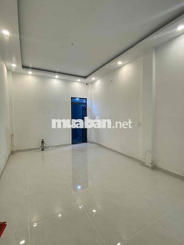 SIÊU HOT NHÀ MỚI TRẮNG TINH LUNG LINH - CÓ THANG MÁY - 6 PHÒNG - 7 WC
