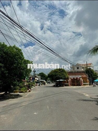 Đất MT cách bến xe Củ Chi 2km, 5x25 giá 800tr