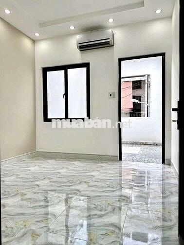 #QUẬN 11,THÁI PHIÊN - HẺM THÔNG - 2 TẦNG - 2PN, 2WC -3.5 x 12.5,5.X TỶ