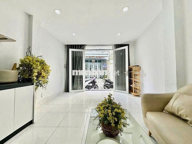 Cho Thuê Nhà Mới 3PN 4WC Nội Thất Đầy Đủ Bình Thạnh