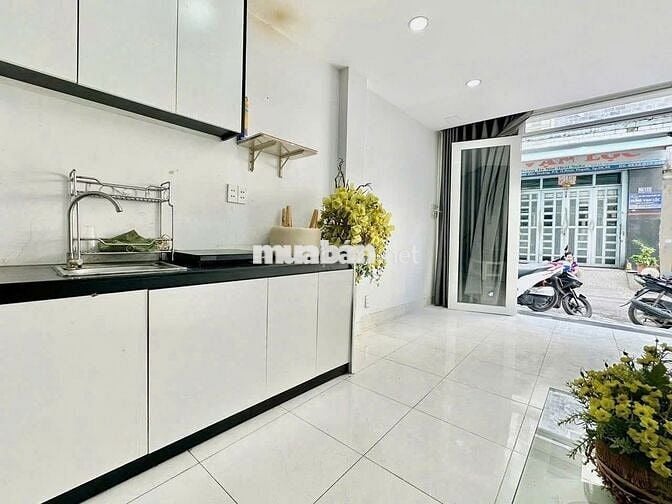 Cho Thuê Nhà Mới 3PN 4WC Nội Thất Đầy Đủ Bình Thạnh