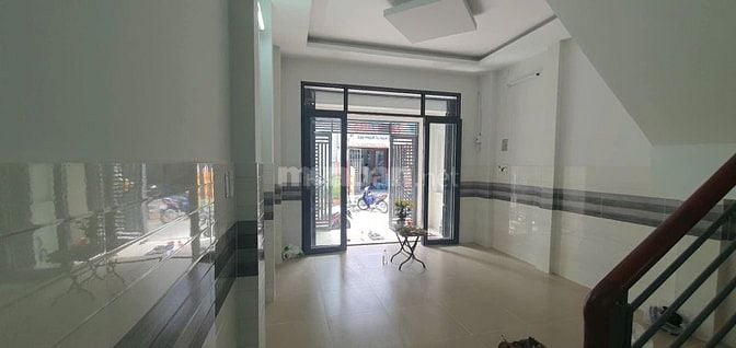 CHO THUÊ NHÀ PHÙNG TÁ CHU. NHÀ KINH DƯƠNG VƯƠNG 