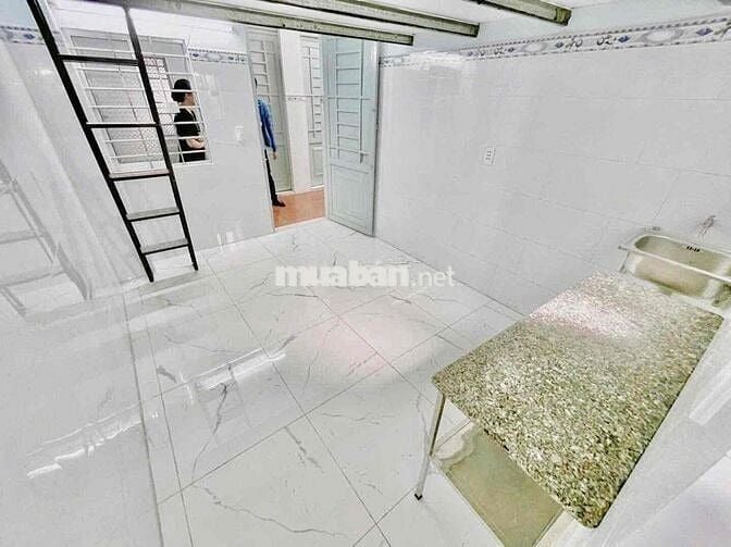 🌿CHO THUÊ PHÒNG TRỌ CÓ GÁC CAO 1M8 - THANG MÁY BẢO VỆ - TRƯỜNG CHINH
