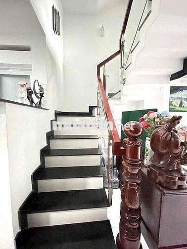 1 LẦU 1 LỬNG - CÓ SÂN RIÊNG ĐỂ XE - NGUYỄN DUY PHƯƠNG , BÌNH CHÁNH