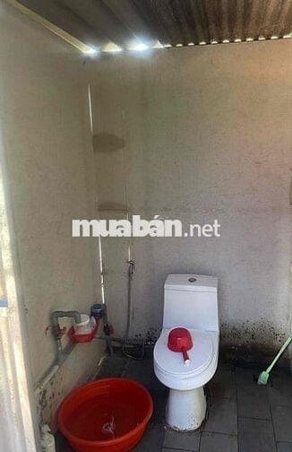 Cho thuê mặt bằng mặt tiền xe tải sát chợ đầu mối Bình Điền