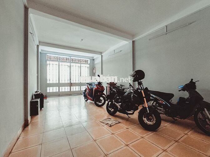 Nhà phố hẻm xe hơi, an ninh tốt