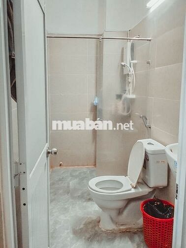 Nhà phố hẻm xe hơi, an ninh tốt