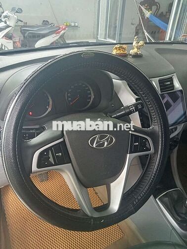 Hyundai Accent 2012 1.4 MT - 13 km