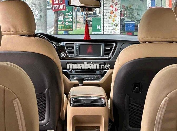 Kia Sedona 2019 2.2 DAT Luxury - 97000 km