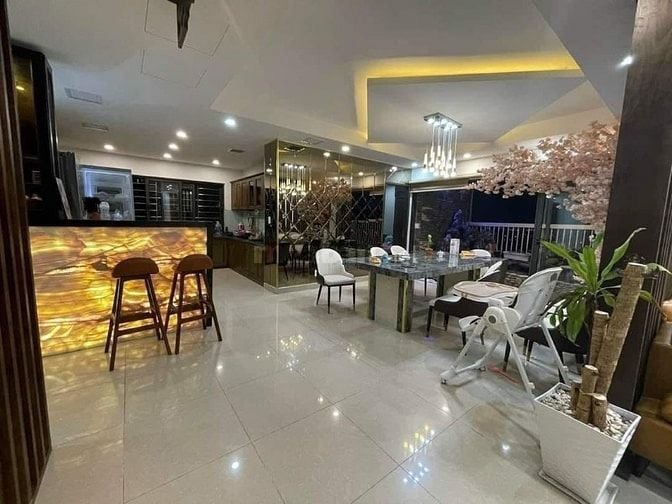 NHÀ CƯ XÁ ĐỒNG TIẾN Q10- HẺM 6M THÀNH THÁI Q10- DT 52,3m2/5TY490