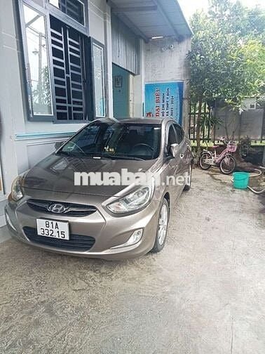 Hyundai Accent 2012 1.4 MT - 13 km