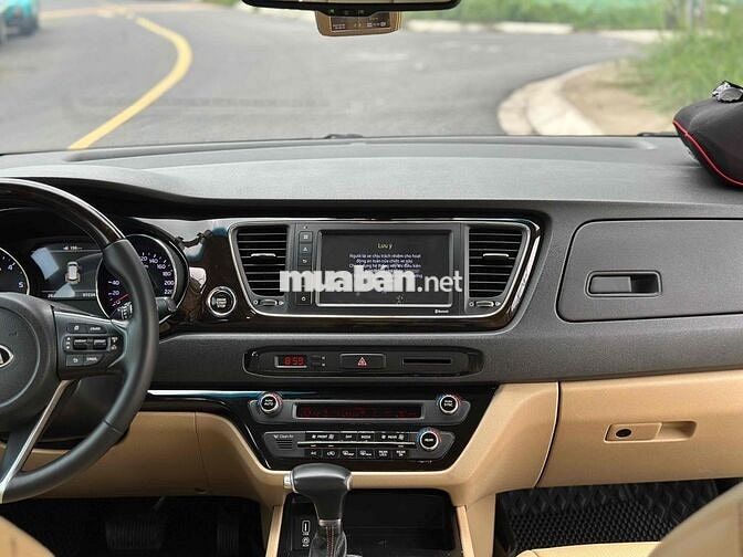 Kia Sedona 2019 2.2 DAT Luxury - 97000 km