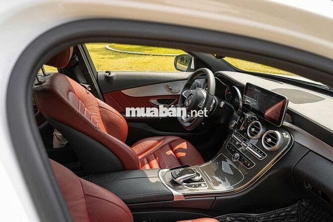 Hàng hiếm C300 AMG 2018 Trắng đỏ đồ chơi nhiều
