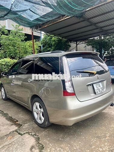 Mitsubishi Grandis 2009 2.4 Mivec - 115000 km