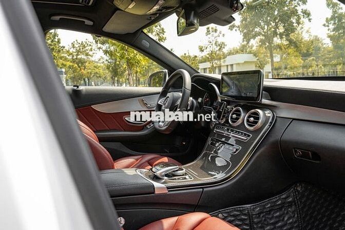 Hàng hiếm C300 AMG 2018 Trắng đỏ đồ chơi nhiều