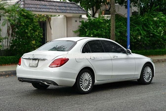 Mercedes C250 Exclusive model 2017 xe zin 1 chủ