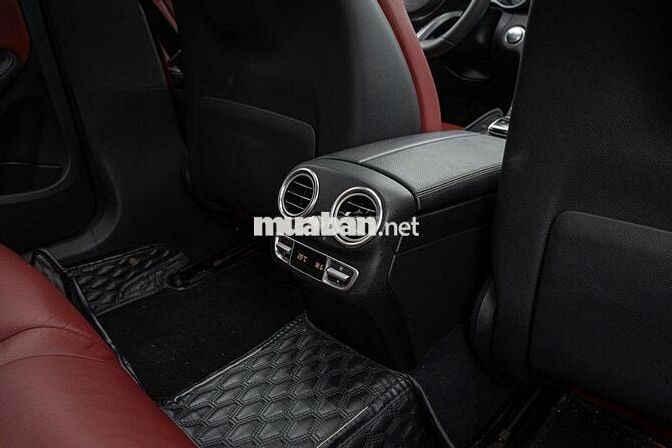 Hàng hiếm C300 AMG 2018 Trắng đỏ đồ chơi nhiều