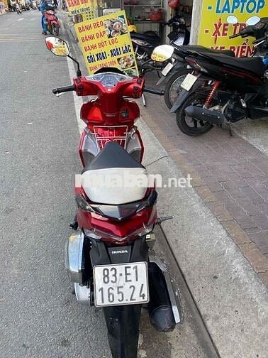 Thanh lý Air Blade 2017 màu đỏ máy nguyên zin