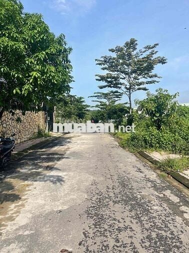 Bán gấp lô góc 2 mặt tiền xã Bình Minh 1ty450 cách QL1A 500m