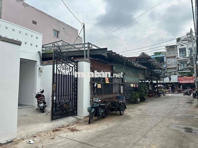 Mặt tiền TA11 Trần Thị Cờ 4,5 x 18m tiện kinh doanh. Nhà mới