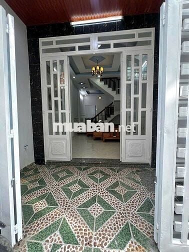 Bán căn nhà mới 4x11 , sẵn nội thất, 2PN 2WC rộng thoáng  có sân phơi