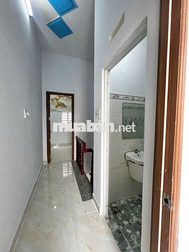Bán căn nhà mới 4x11 , sẵn nội thất, 2PN 2WC rộng thoáng  có sân phơi