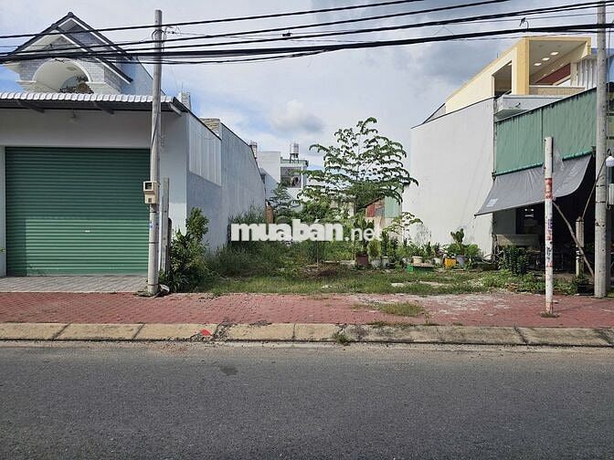 Chính Chủ Bán Gấp Lô Đất MT Trần Thị Ngần, DT 350m²,10×35, full thổ