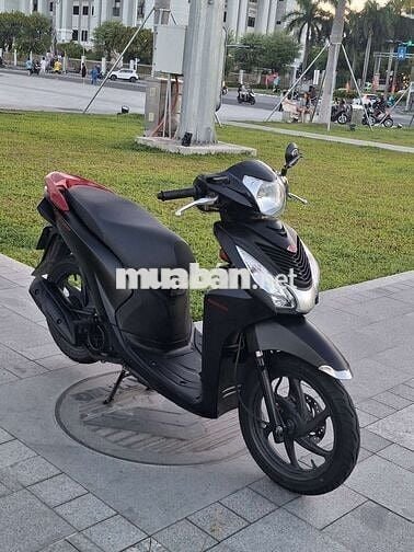 Vision Đen Mù . Biển 43 Máy móc rin êm