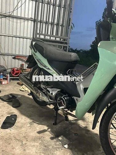 Xe ít ik cần bán lại wave 50 xe còn khá mới máy im