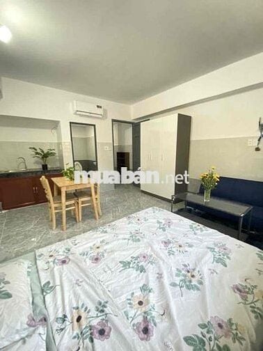 Studio Ban công - 30m2 - Full Nội Thất - Thang Máy -Cộng Hoà-Tân Bình
