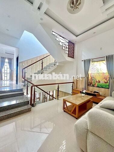 Bán nhà kiệt nhựa 5m Hà Huy Tập thông.🍒Dt 72m2🐳
Giá 5ty1tl