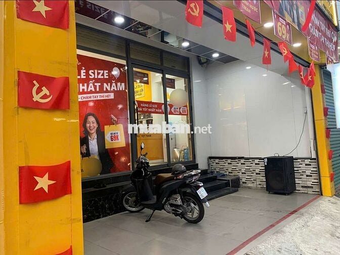 Nhà phố 6,2m x 25m. 150m2 3 tầng Mặt tiền Nguyễn Ảnh Thủ Lê Văn Khương