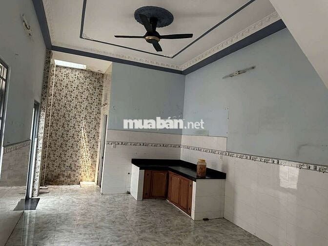 Nhà 1 trệt 1 lầu hẻm Bình Thành BHH B bình tân