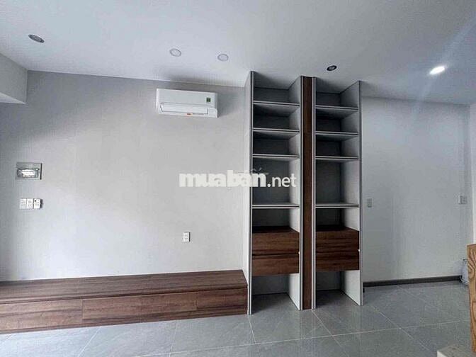 Nhà 01 Trệt 01 Lầu Mặt Tiền Nguyễn Thành Đồng