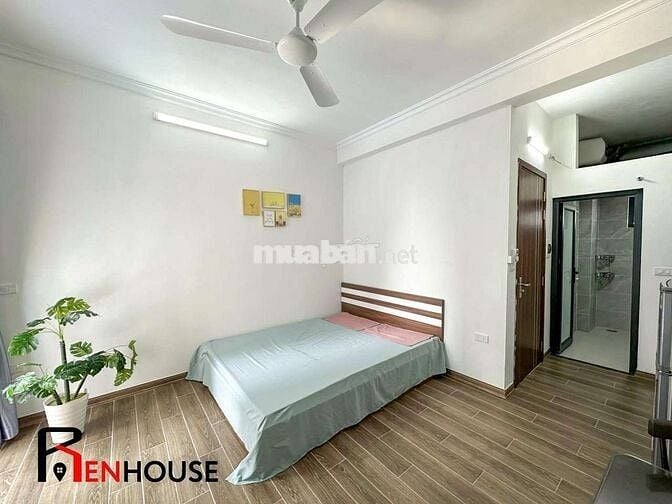 TRỐNG PHÒNG STUDIO BAN CÔNG ĐẦY ĐỦ NỘI THẤT NGAY GOLDMARK CITY