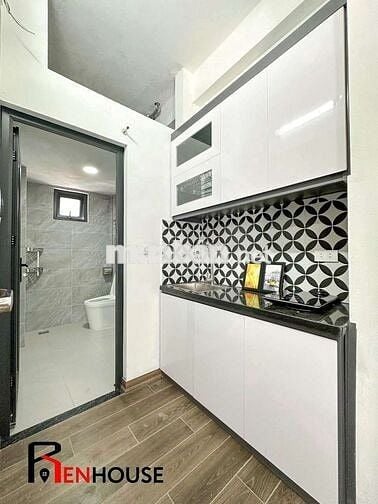 TRỐNG PHÒNG STUDIO BAN CÔNG ĐẦY ĐỦ NỘI THẤT NGAY GOLDMARK CITY
