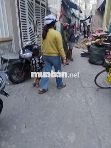 BÁN NHÀ CẤP 4 NGAY CỔNG TRƯỜNG CẤP 1 NGÔ SĨ LIÊN