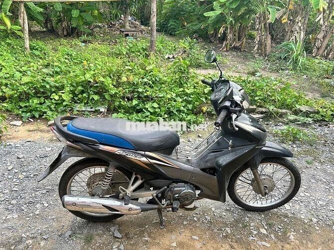 Cần bán xe như hình giấy tờ đầy đủ.