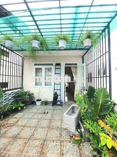 Nhà cho thuê mt đường huỳnh văn gấm .Dt 4×20m đúc 2 lầu mới như hình