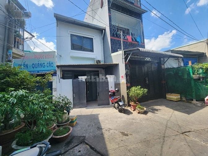Gần siêu thị Lote Mart, Nở Hậu 02 tầng, DT 4x16m