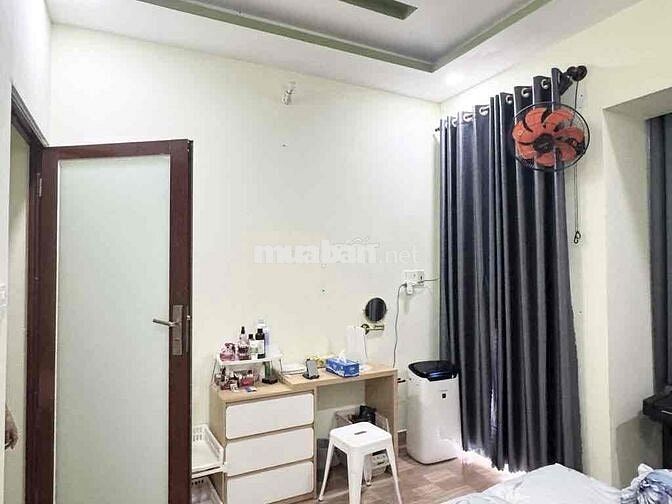 Nhà Đẹp 4 Tầng — Gần Bình Trị Đông B Tỉnh Lộ 10 ( 4m x 15m) Hướng Nam