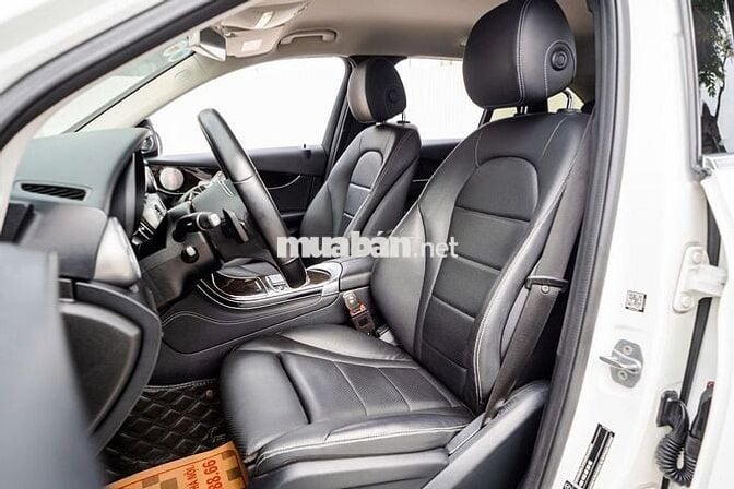 Mercedes-benz GLC200 Sản xuất 2020