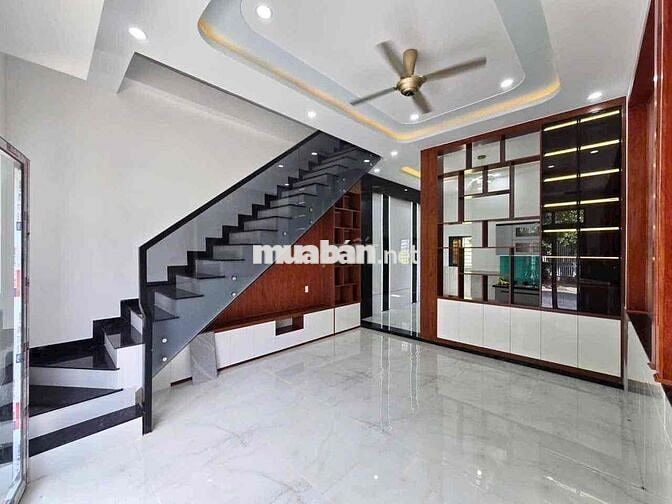 Bán Nhà 01 Trệt 02 Lầu Khu Dân Cư Quang Vinh