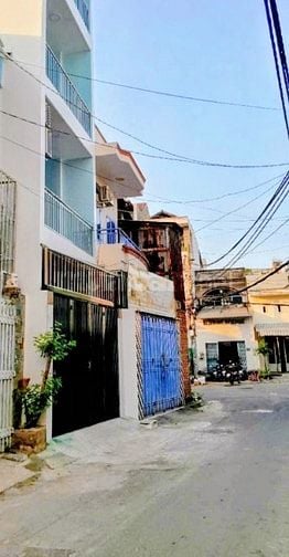 Bán nhà mặt tiền hẻm xe hơi đường Hòa Bình, Quận Tân Phú, TP.HCM